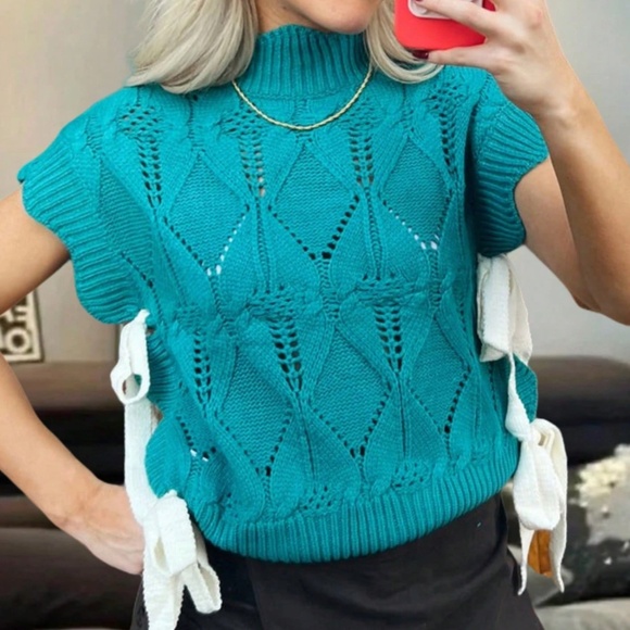 Classic High Neck Side Tie Ruffle Cap Sleeve Knit Top - Picture 3 of 5